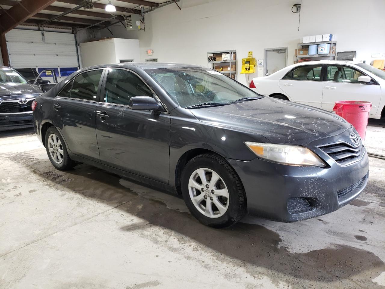 2011 Toyota Camry - Image 4