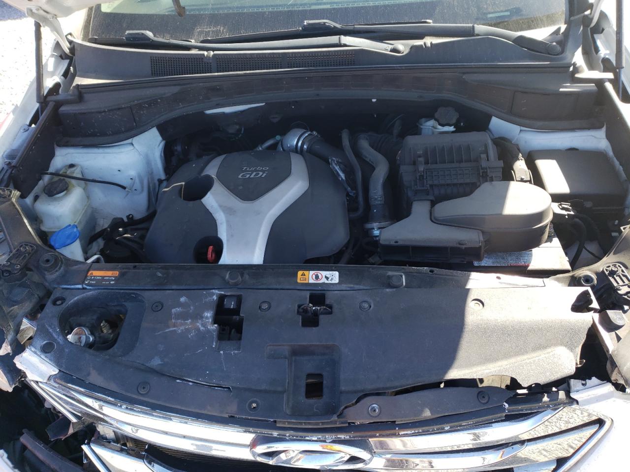 2013 Hyundai Santa Fe - Image 13