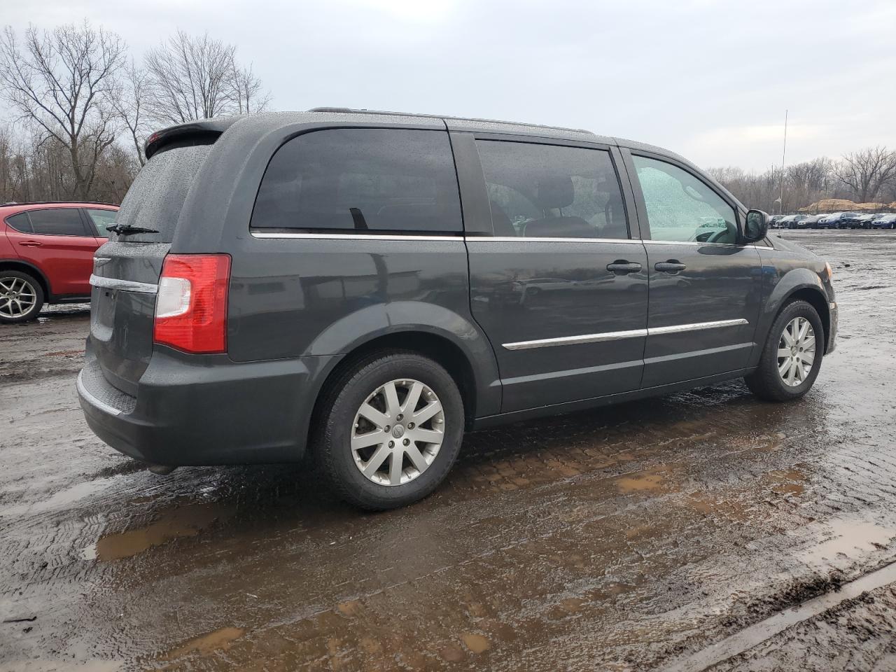 2012 Chrysler Town & Country - Image 3