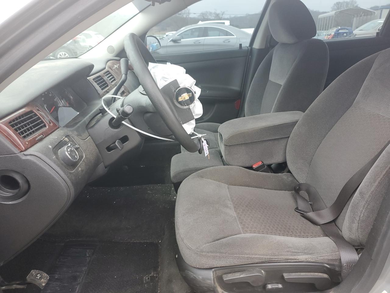 2009 Chevrolet Impala - Image 7