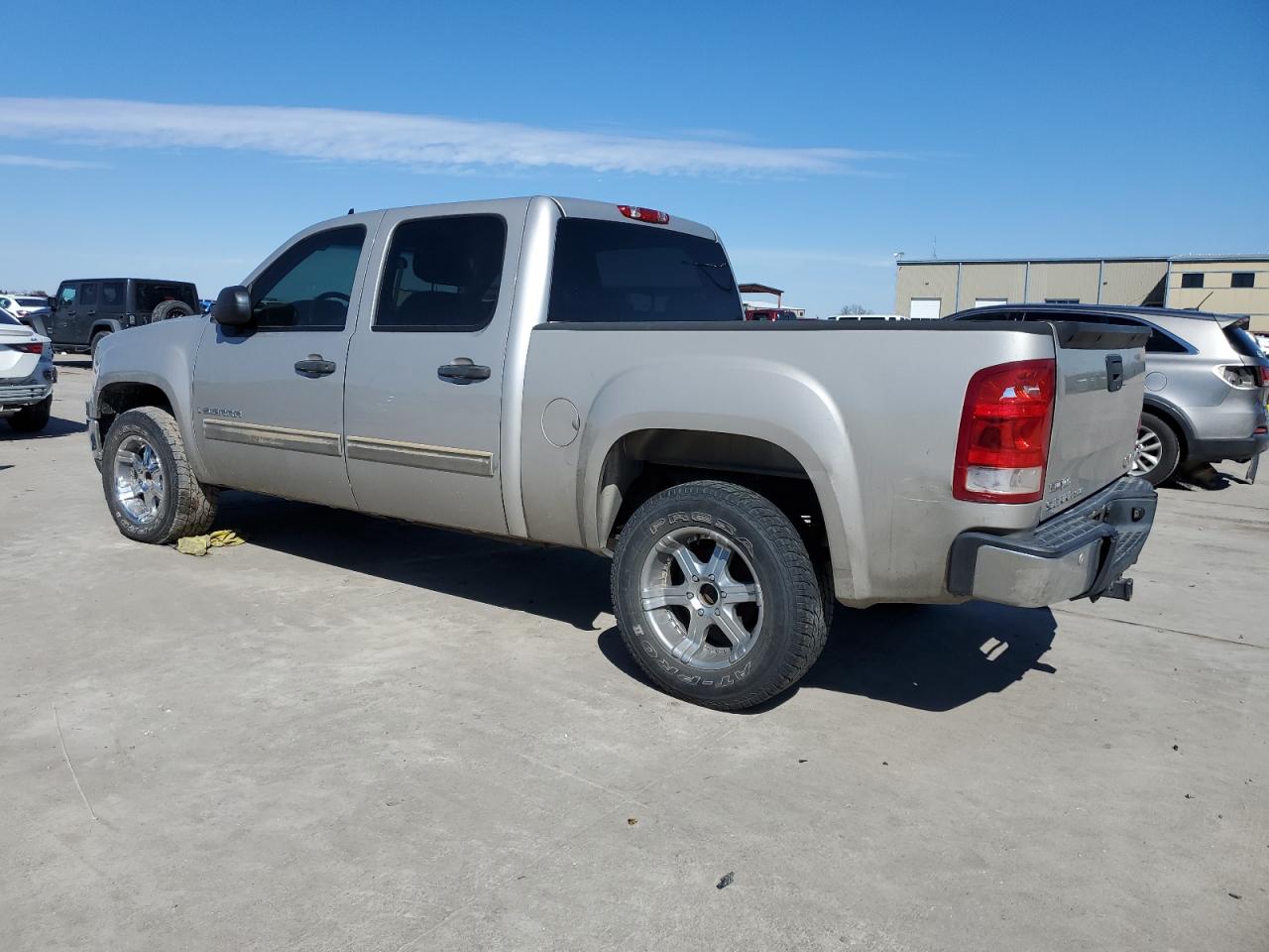 2009 GMC Sierra - Image 2