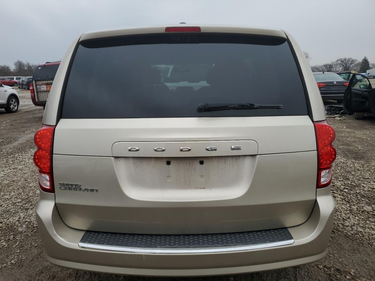 2016 Dodge Caravan - Image 6