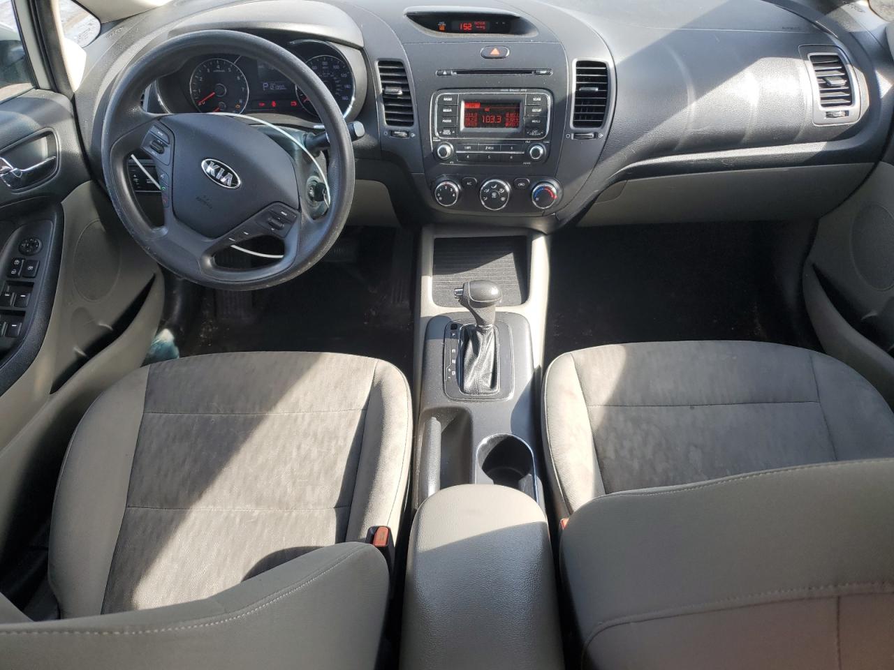 2015 Kia Forte - Image 8