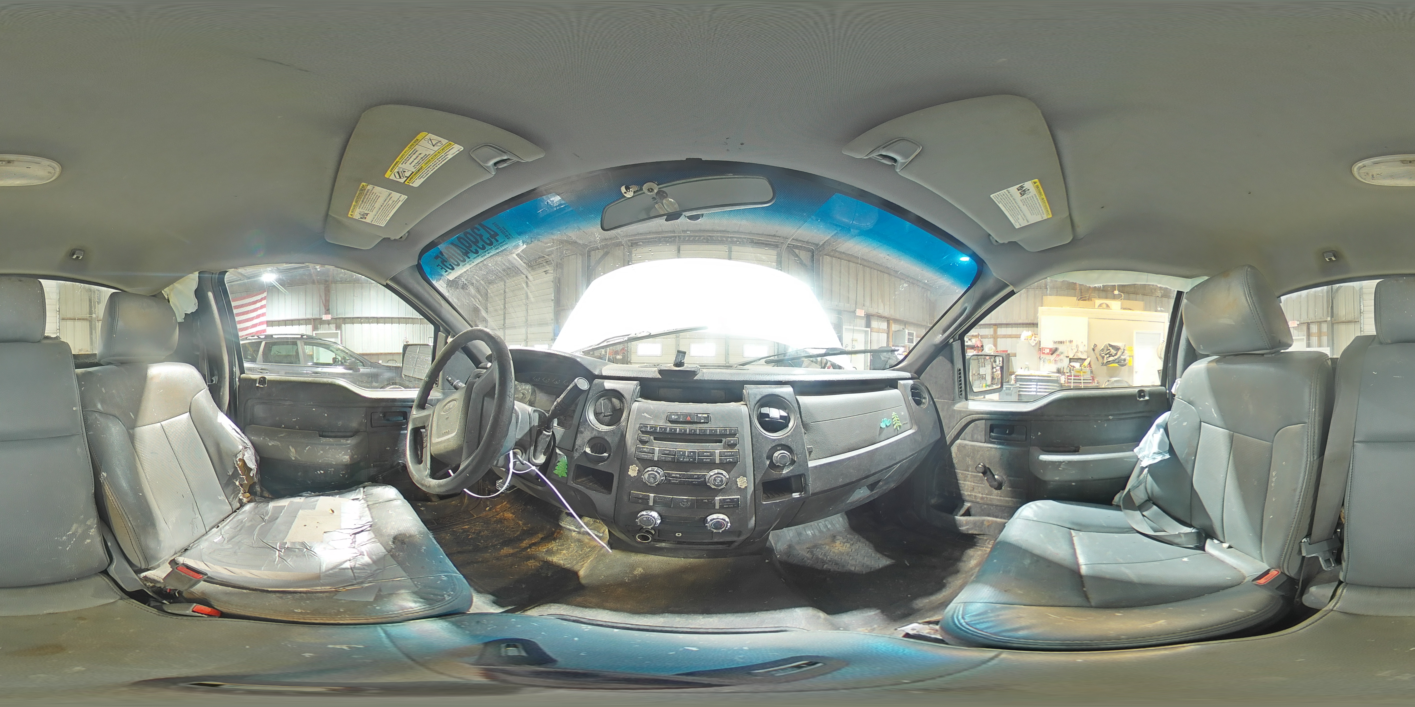 2011 Ford F-150 - Image 13