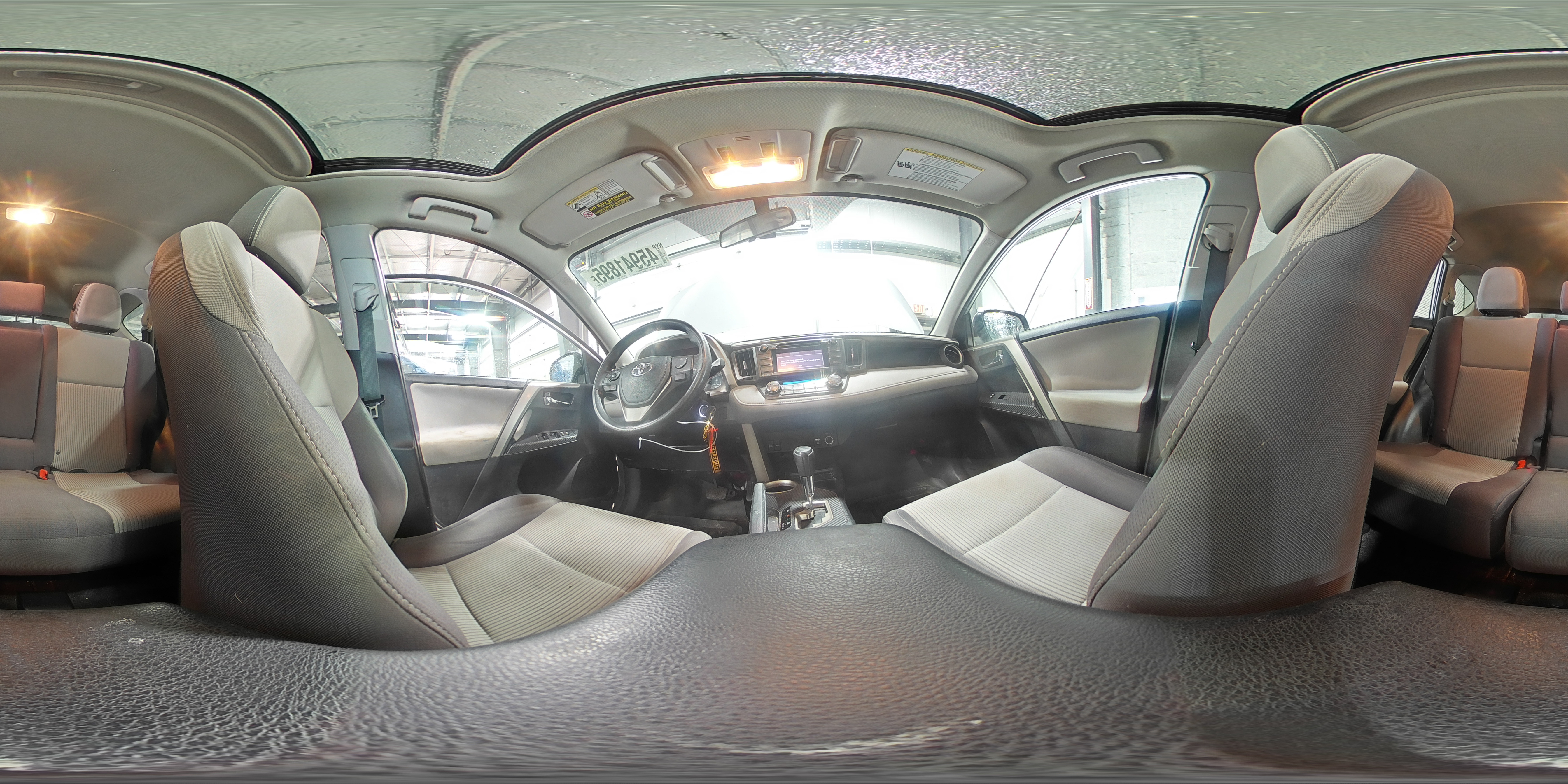 2014 Toyota RAV 4 - Image 15