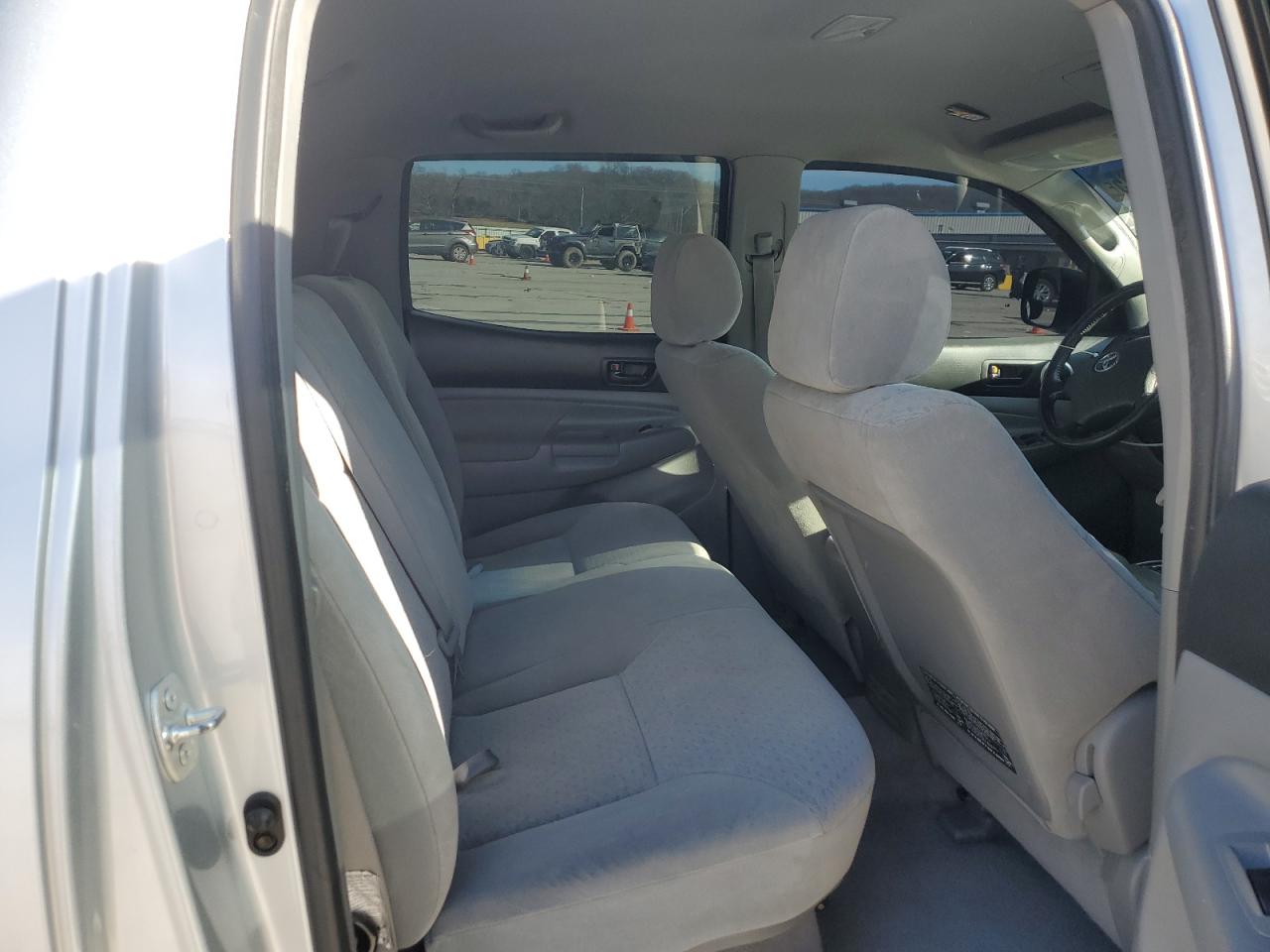 2006 Toyota Tacoma - Image 10