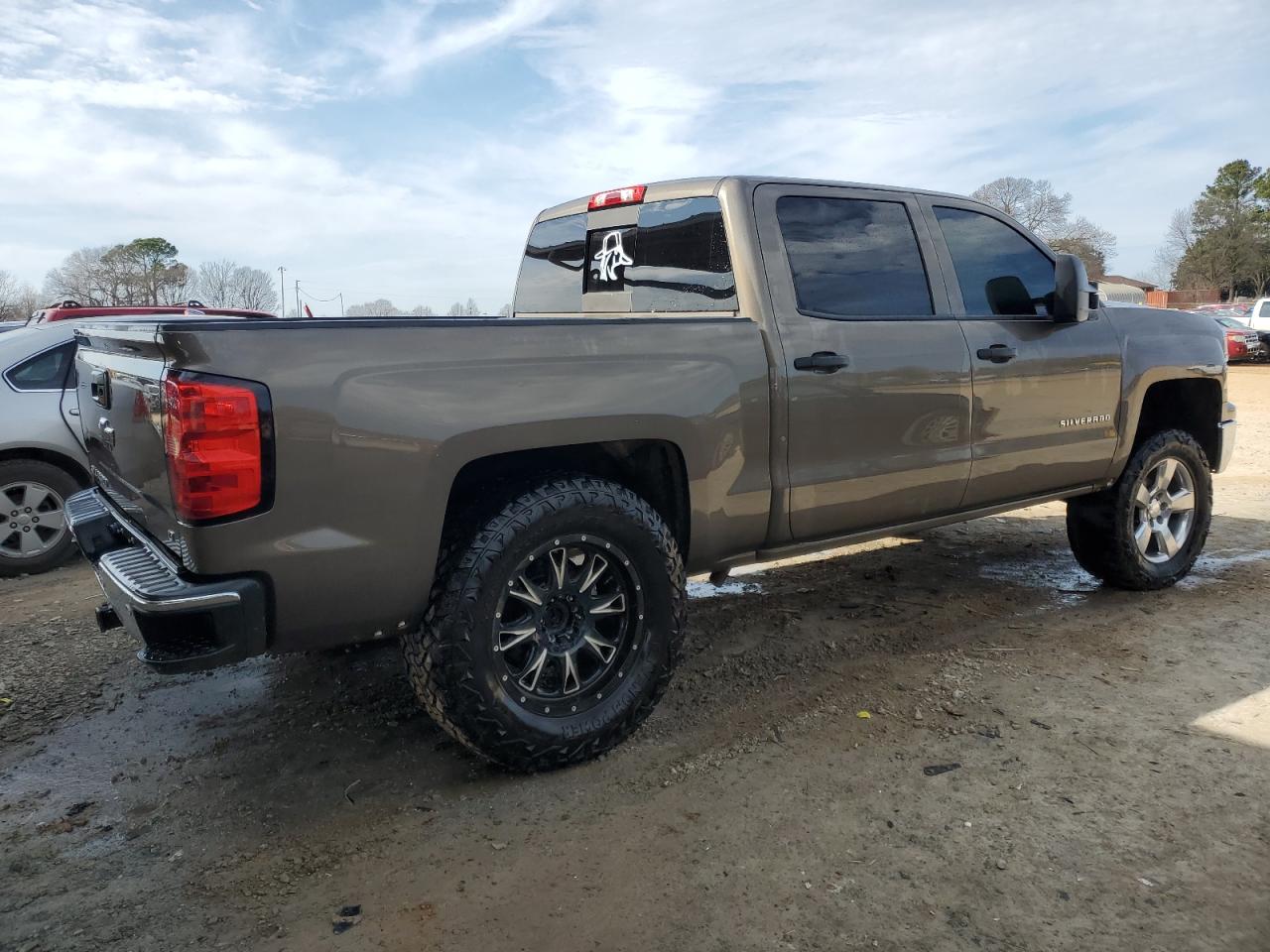 2014 Chevrolet Silverado - Image 3