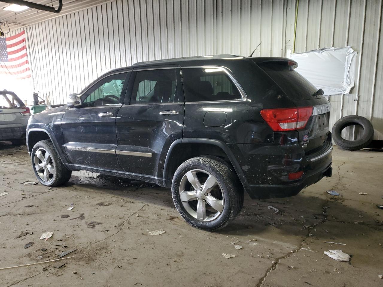 2013 Jeep Grand Cherokee - Image 2