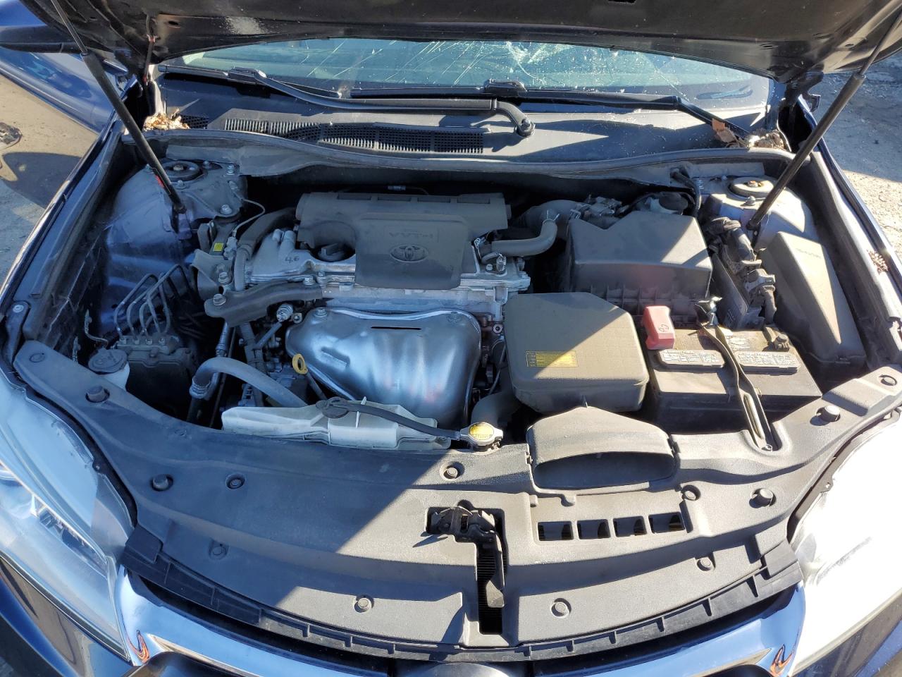 2015 Toyota Camry - Image 12