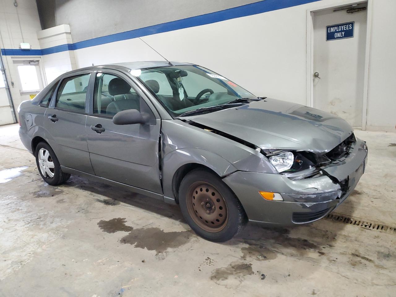 2005 Ford Focus - Image 4