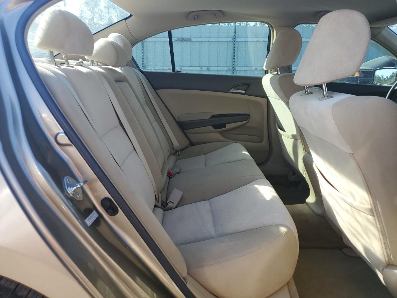 2009 Honda Accord - Image 10