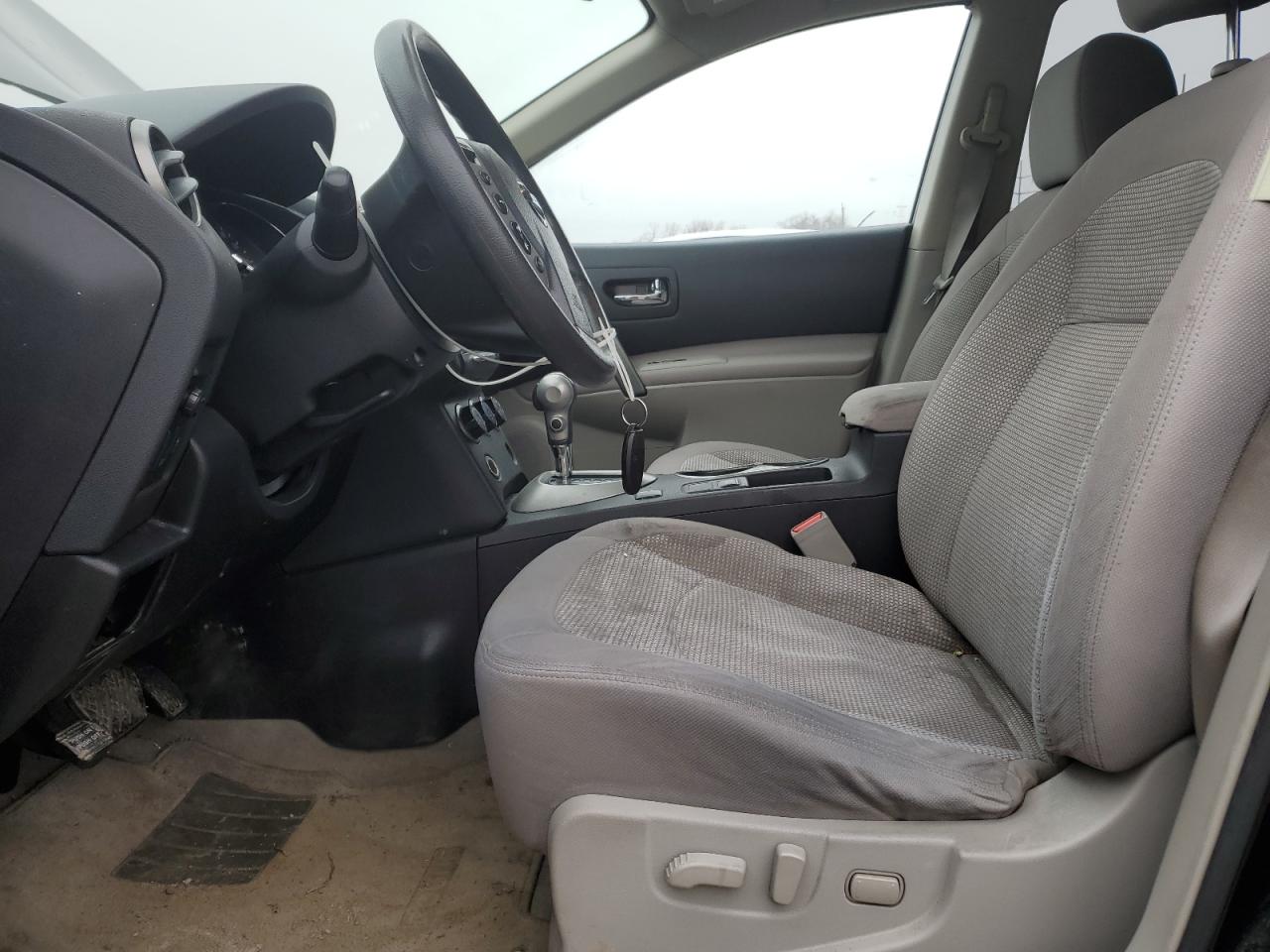 2013 Nissan Rogue - Image 7