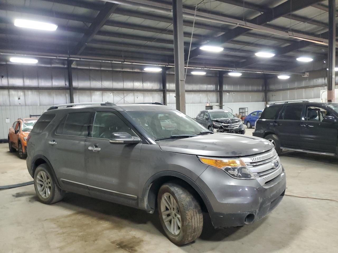 2013 Ford Explorer - Image 4