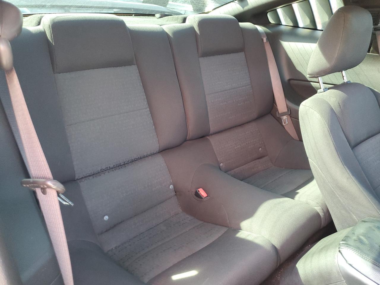 2007 Ford Mustang - Image 10