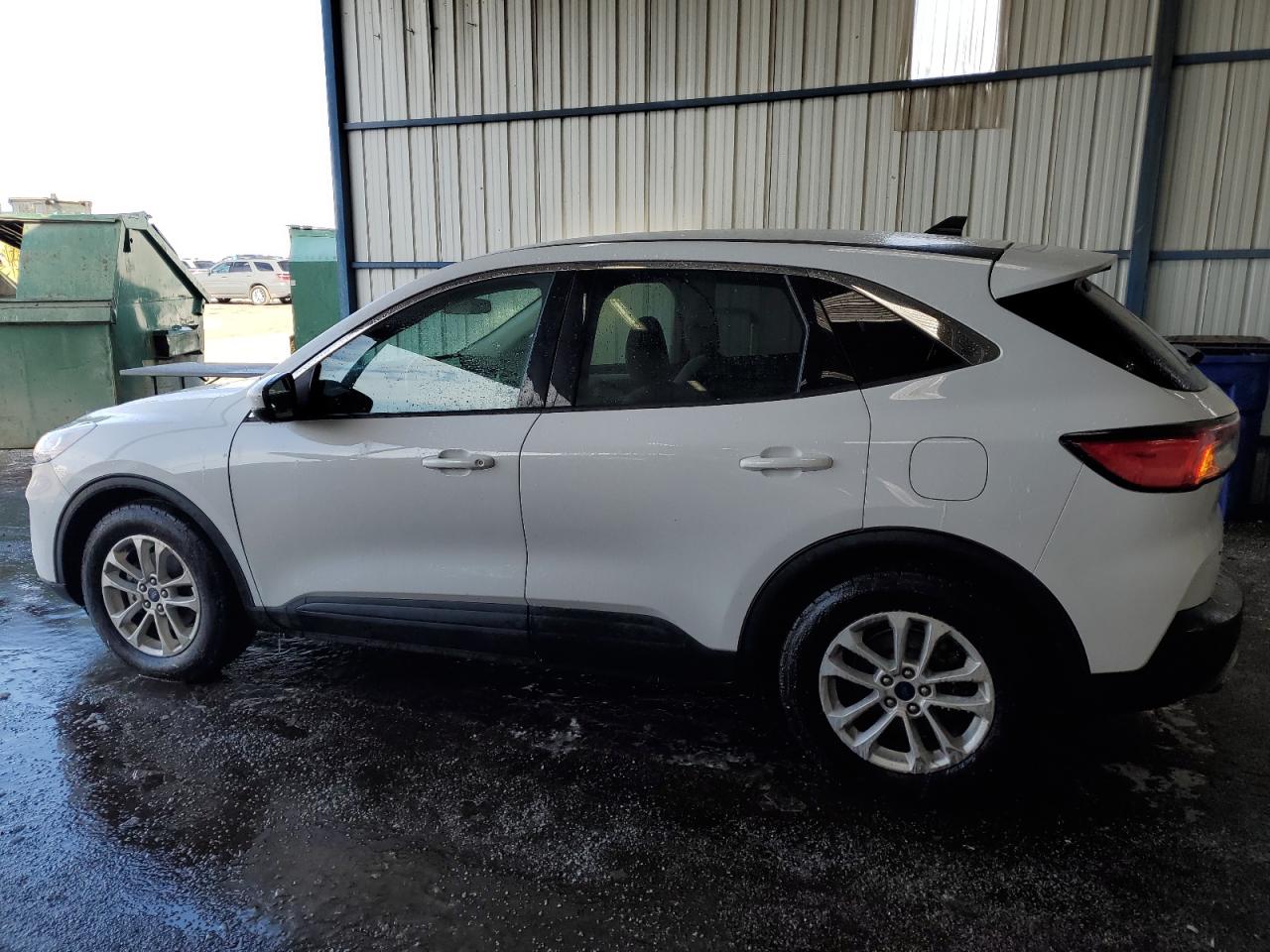2020 Ford Escape - Image 2