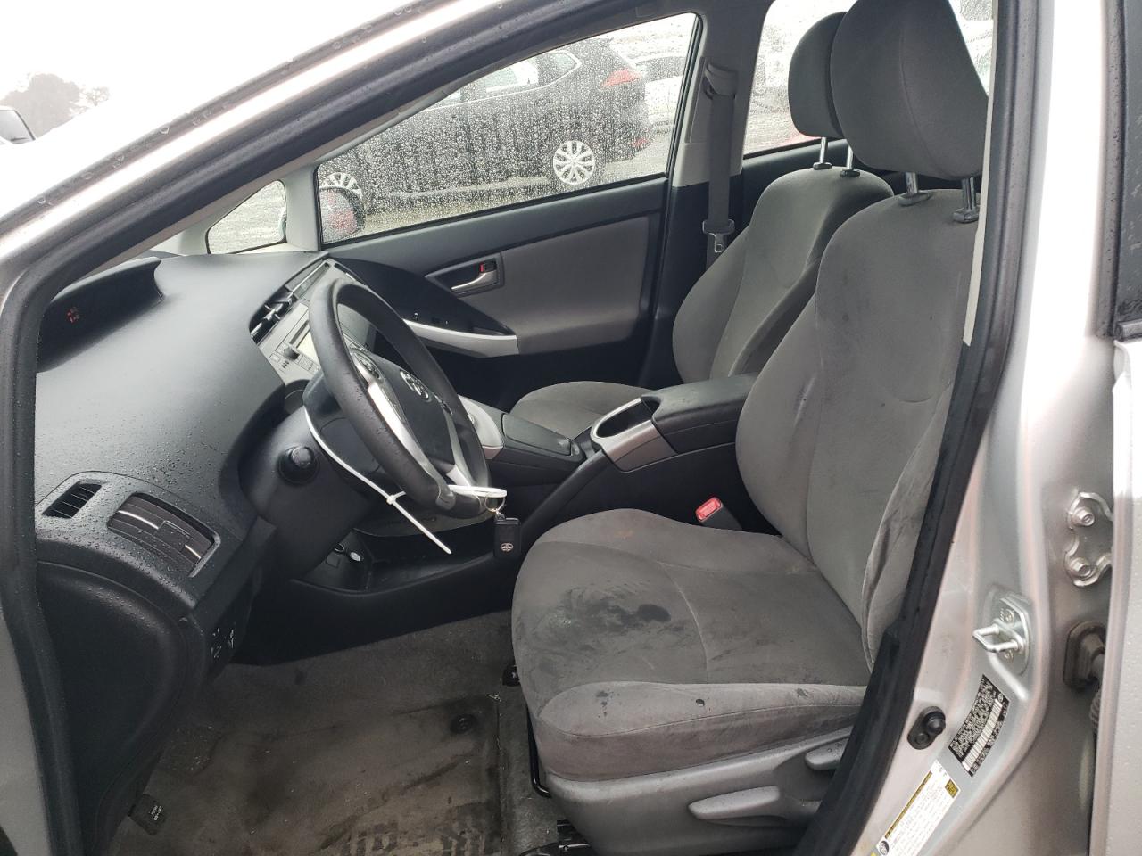 2013 Toyota Prius - Image 7