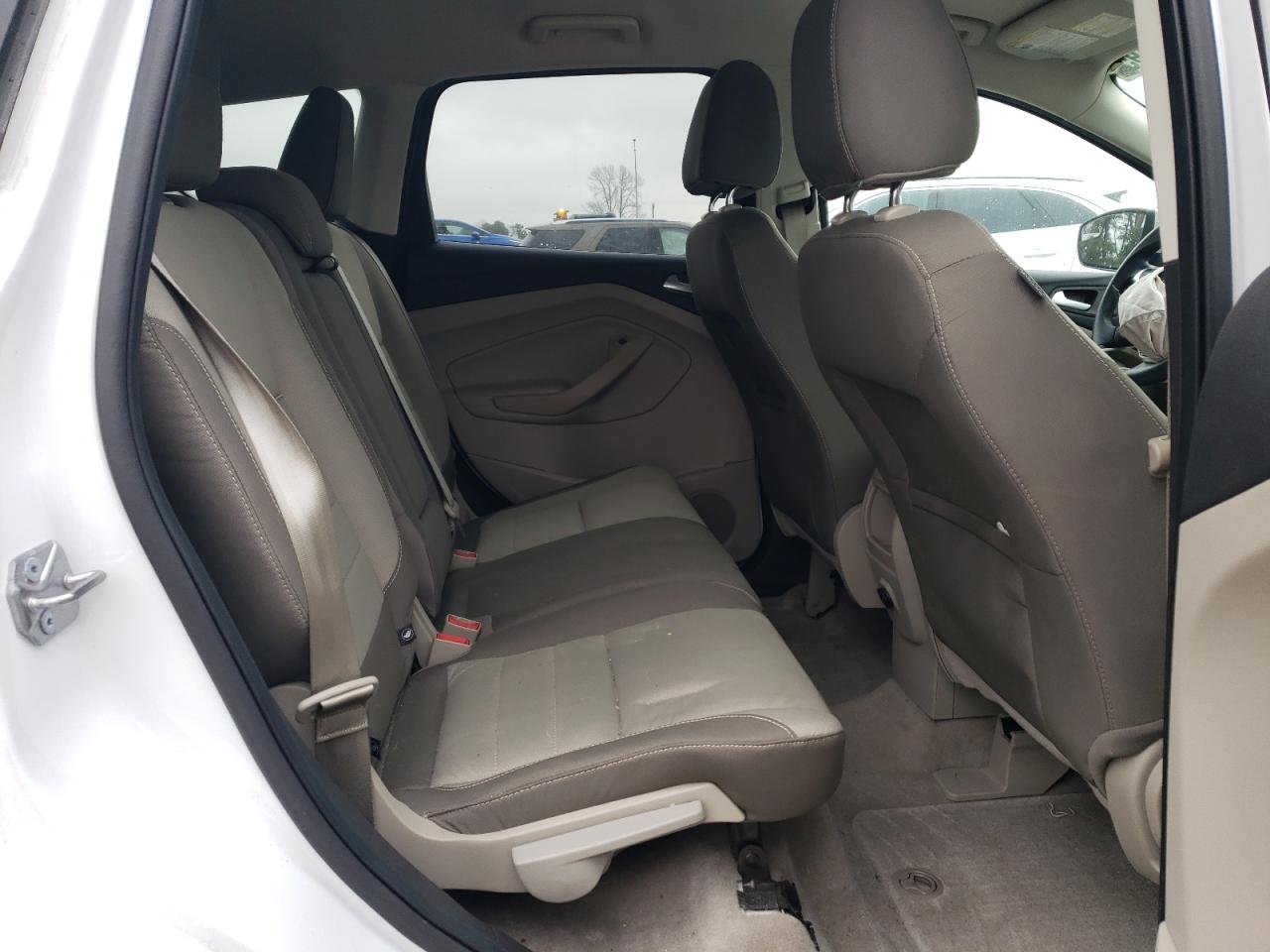 2014 Ford Escape - Image 11