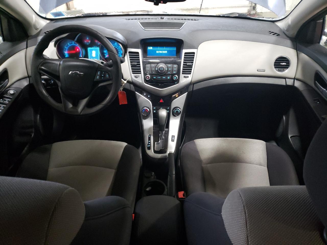 2013 Chevrolet Cruze - Image 8