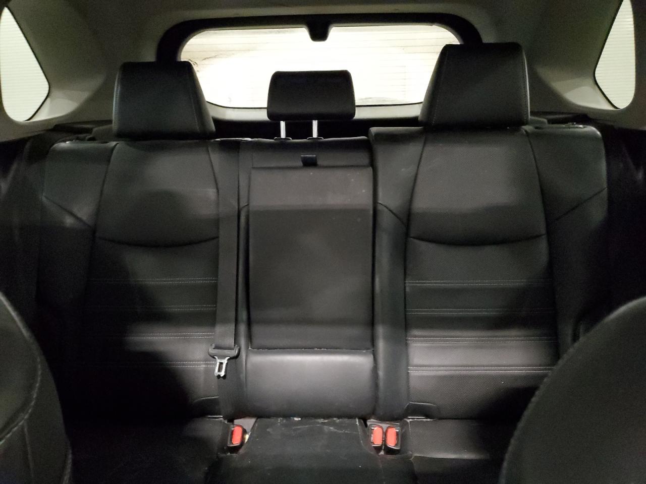 2019 Toyota RAV 4 - Image 10