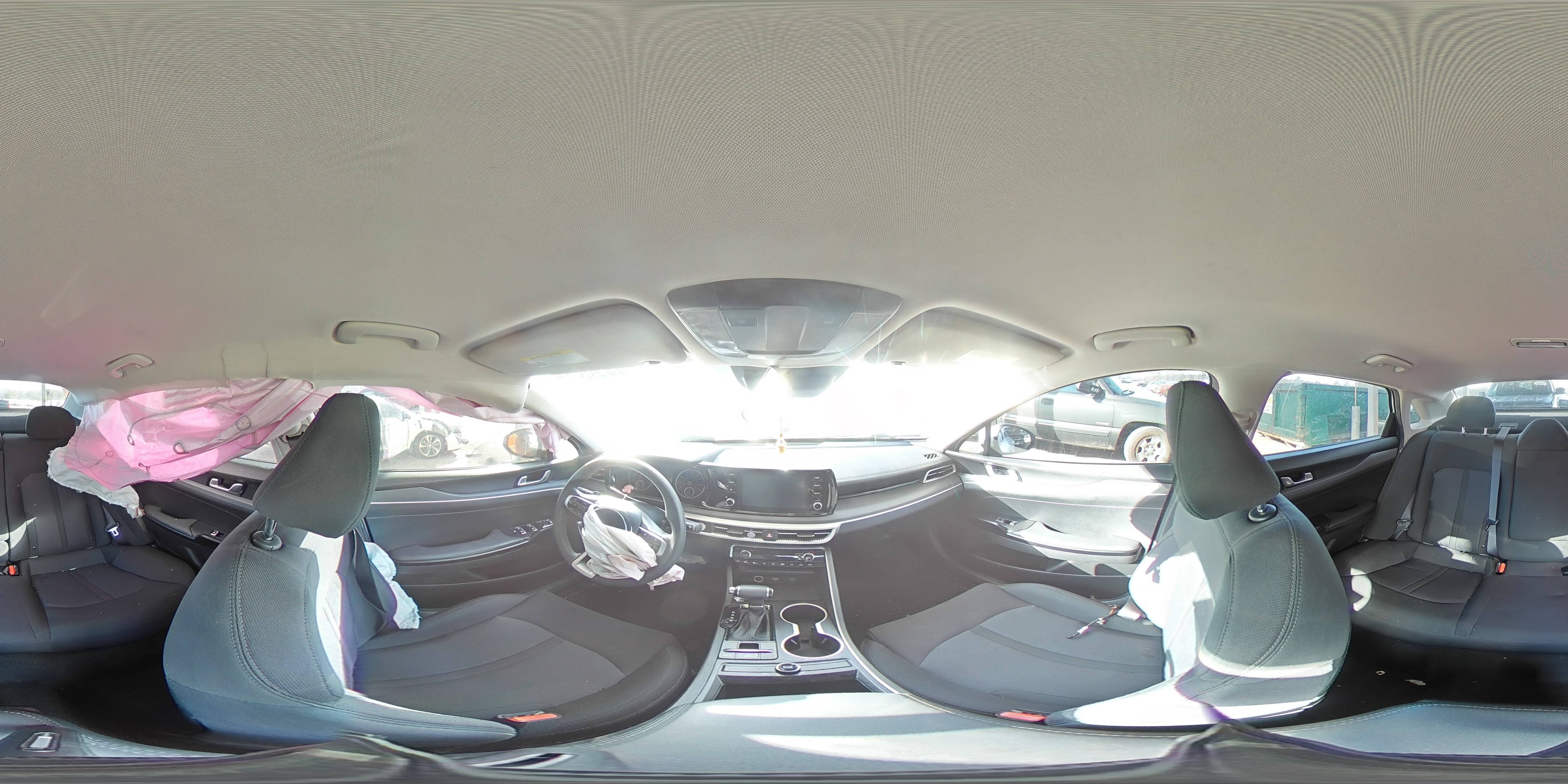 2023 Kia K5 - Image 12