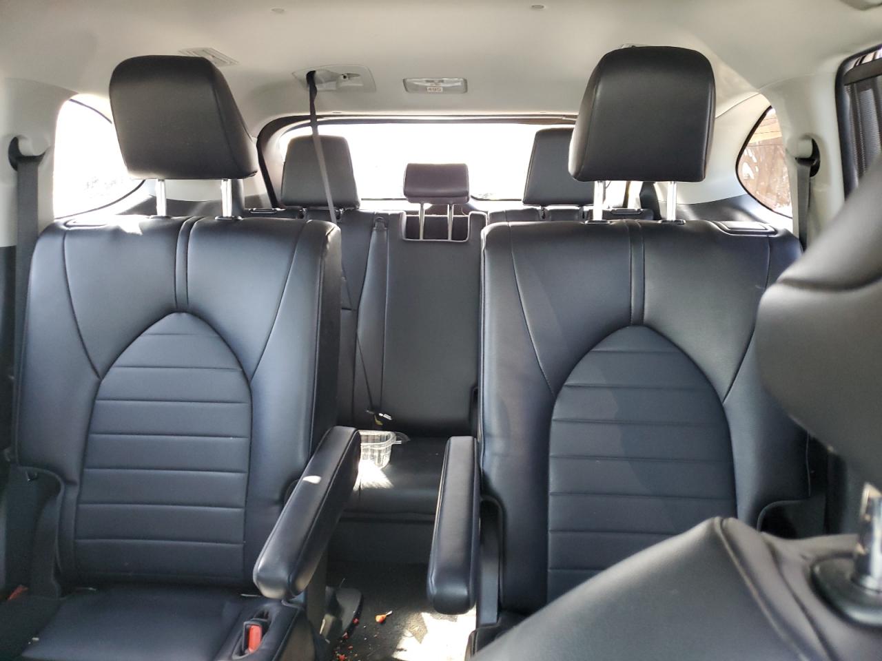 2022 Toyota Highlander - Image 10