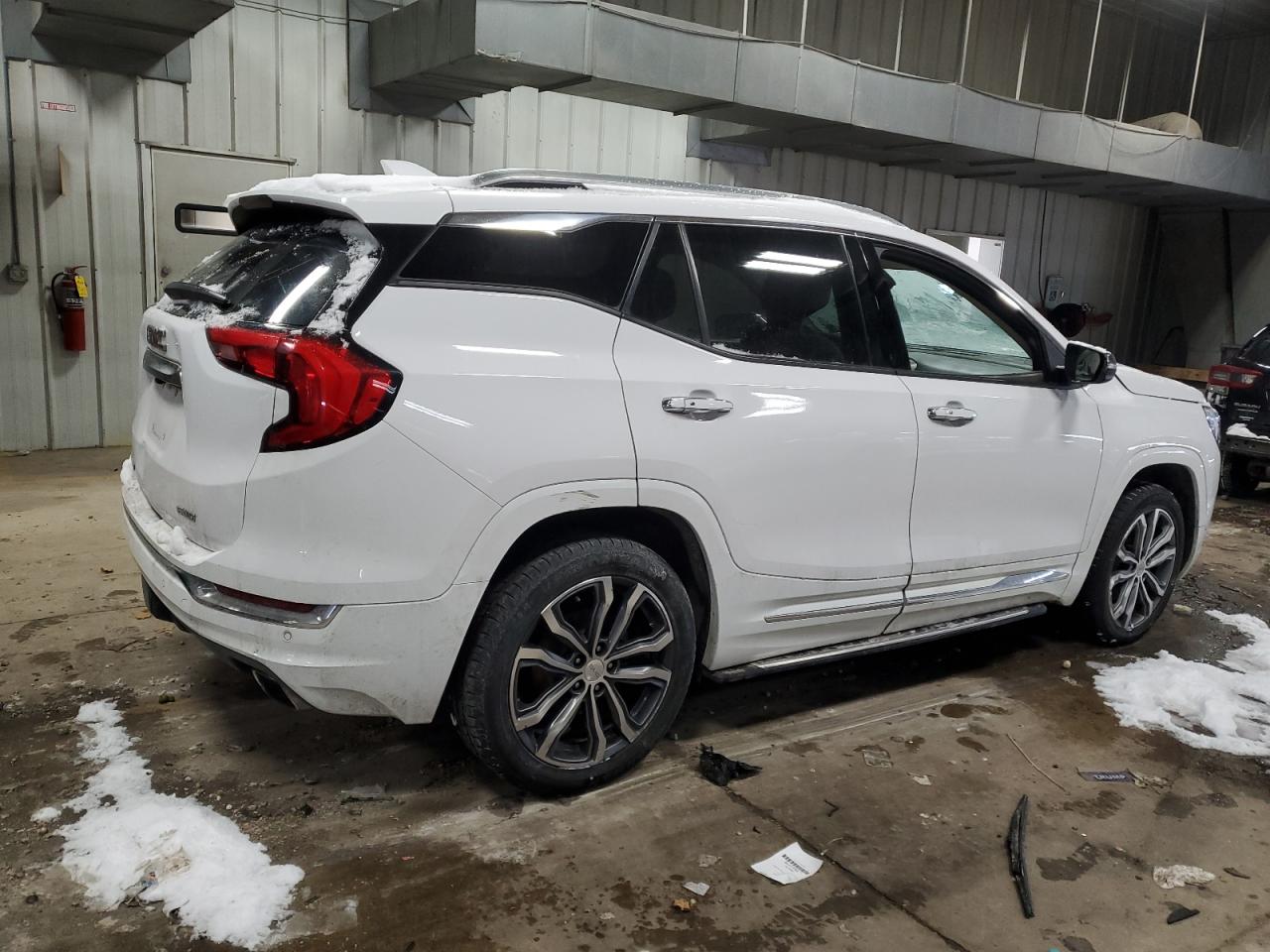 2018 GMC Terrain - Image 3
