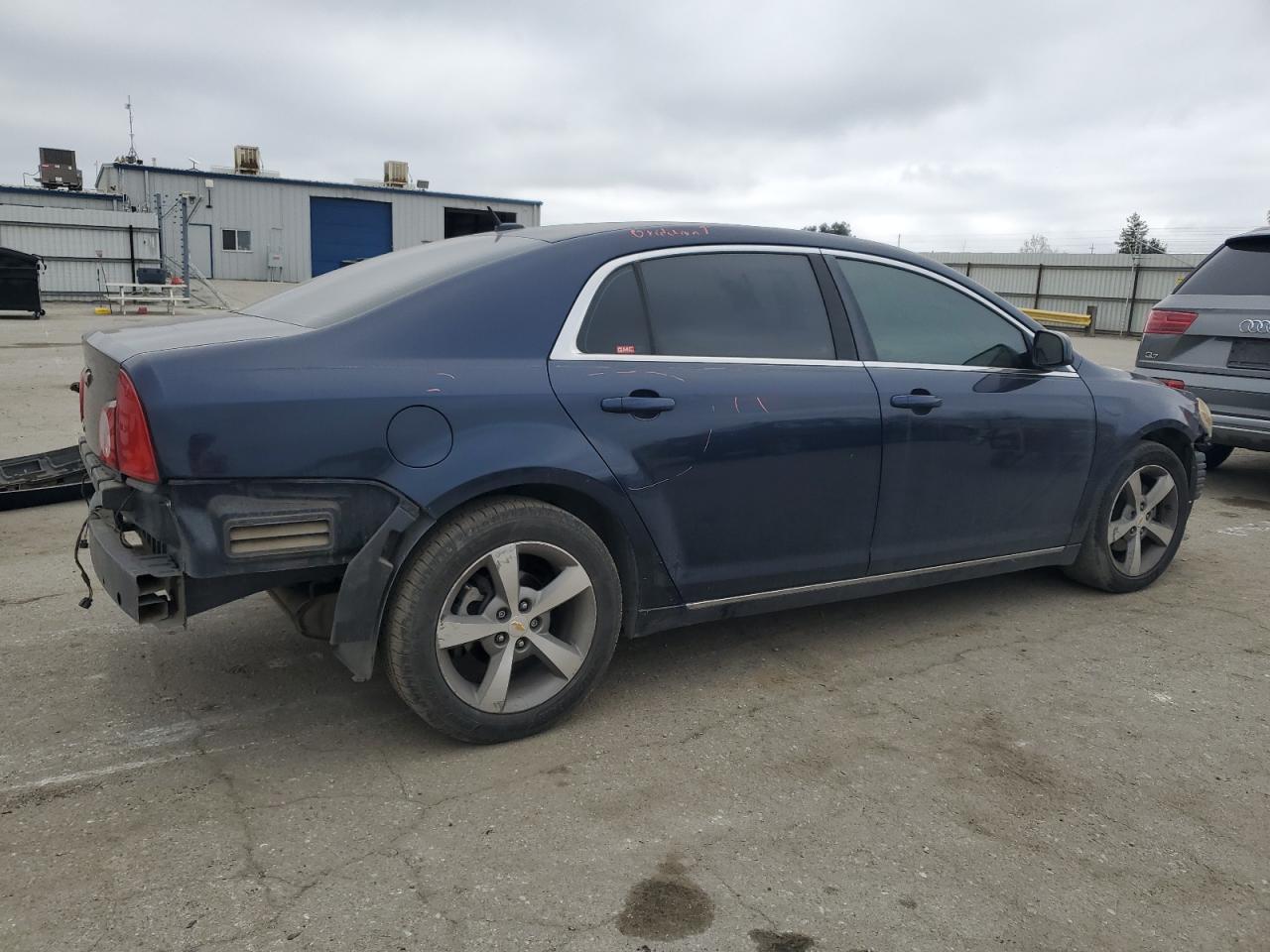 2011 Chevrolet Malibu - Image 3