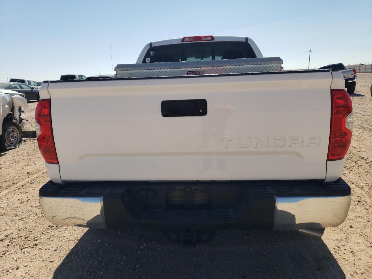 2016 Toyota Tundra - Image 6
