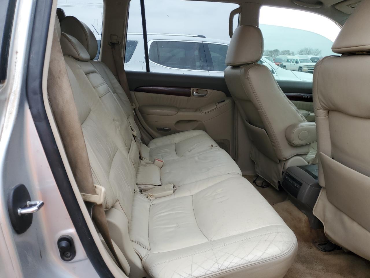 2009 Lexus GX - Image 10