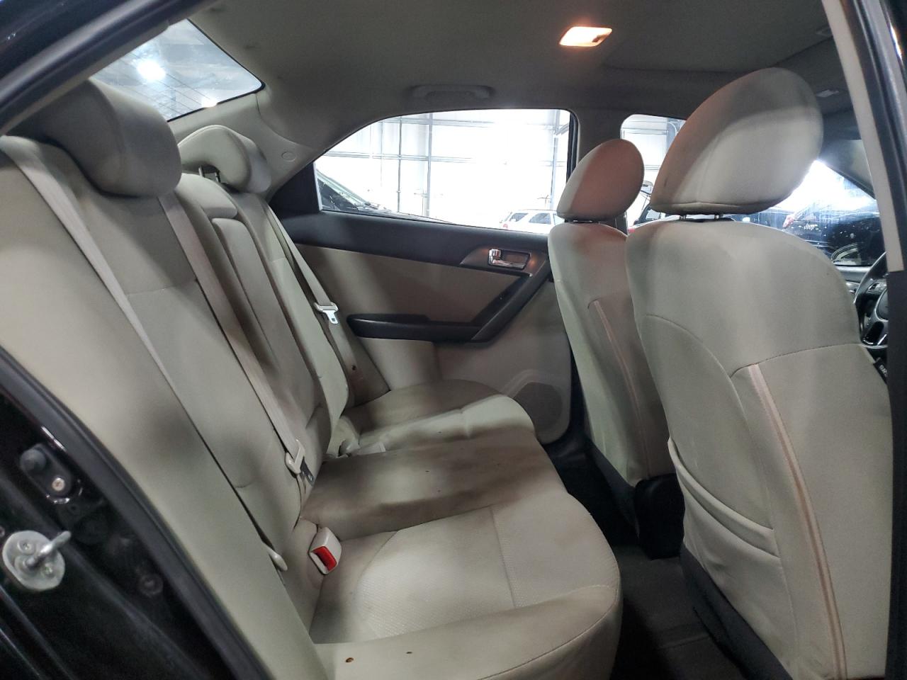 2013 Kia Forte - Image 10