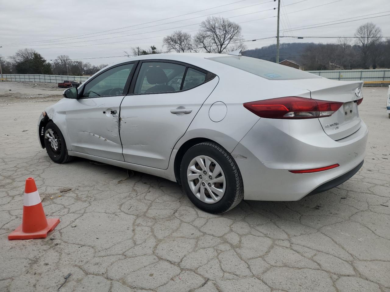 2017 Hyundai Elantra - Image 2