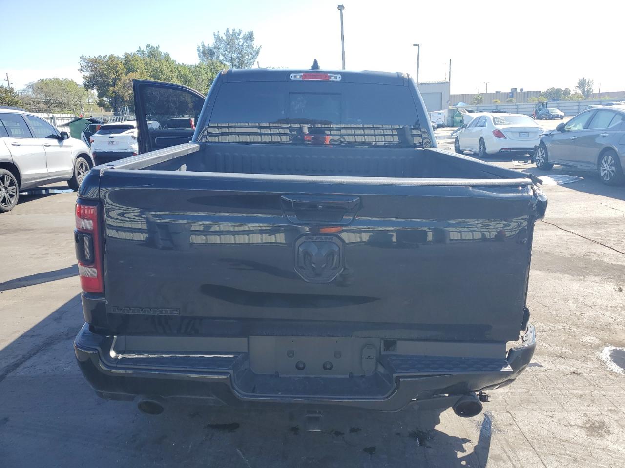 2021 RAM 1500 - Image 6
