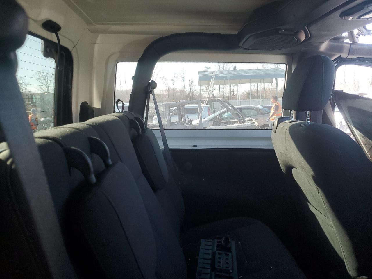 2018 Jeep Wrangler - Image 10