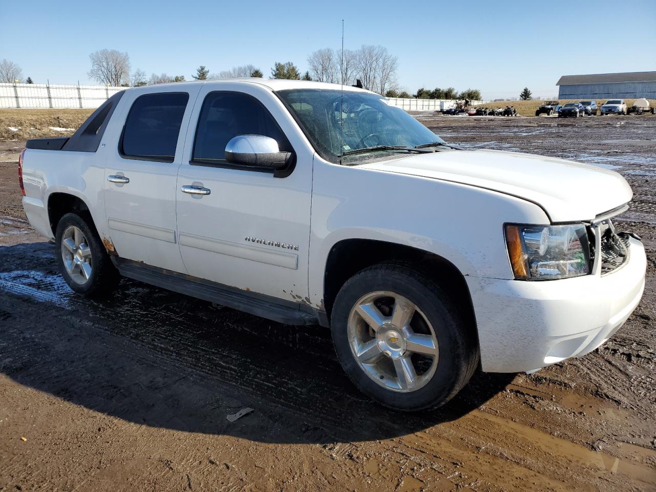 2010 Chevrolet Avalanche - Image 4