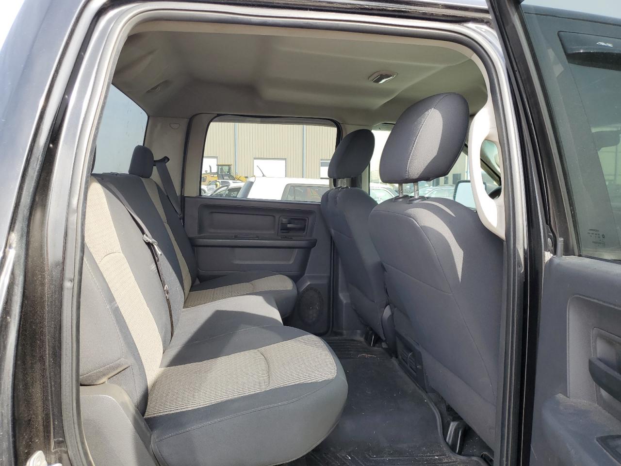 2010 Dodge RAM - Image 10