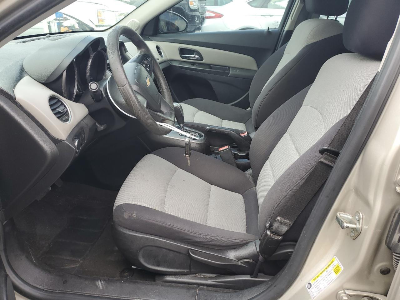 2014 Chevrolet Cruze - Image 7