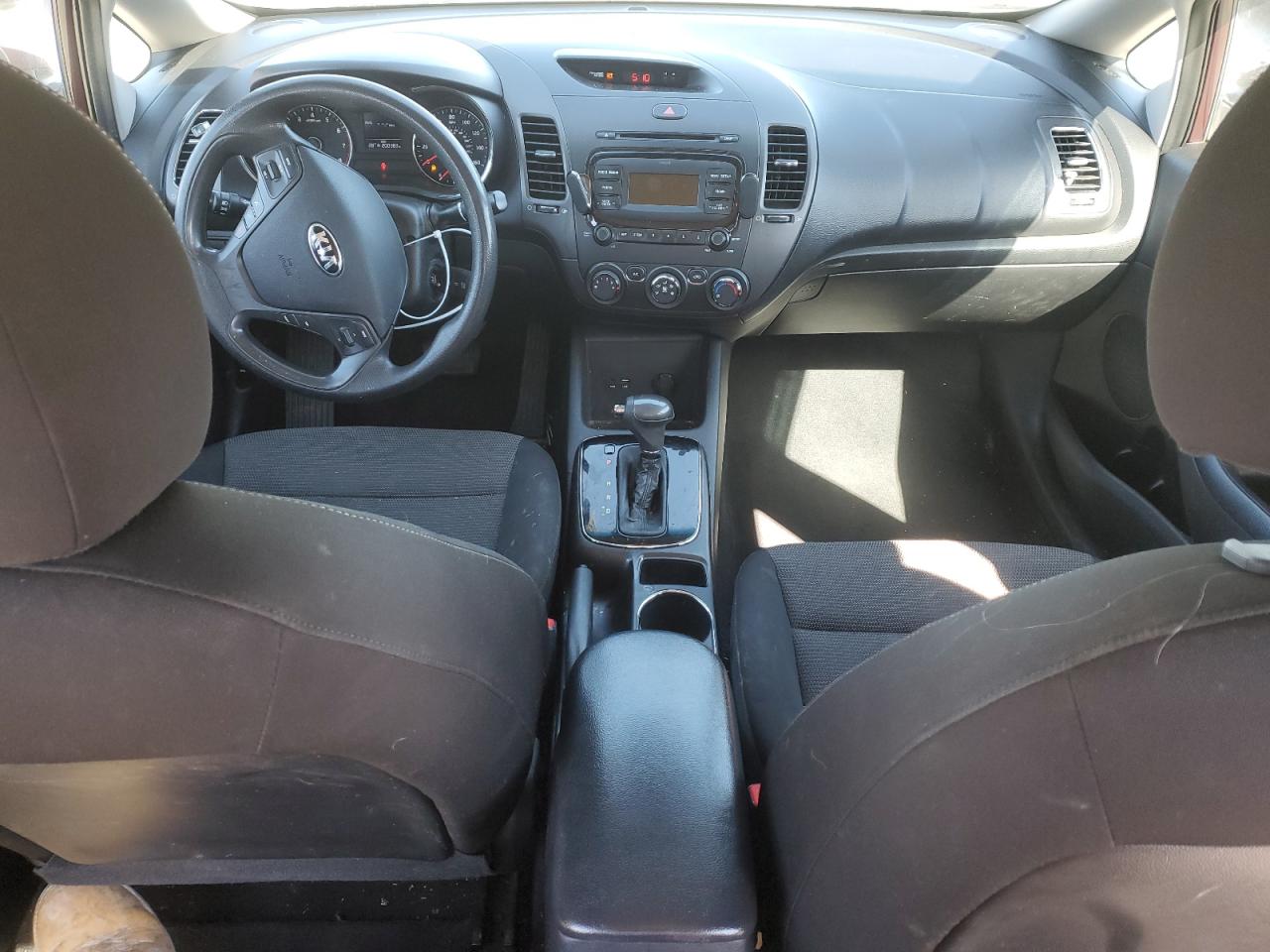 2017 Kia Forte - Image 8