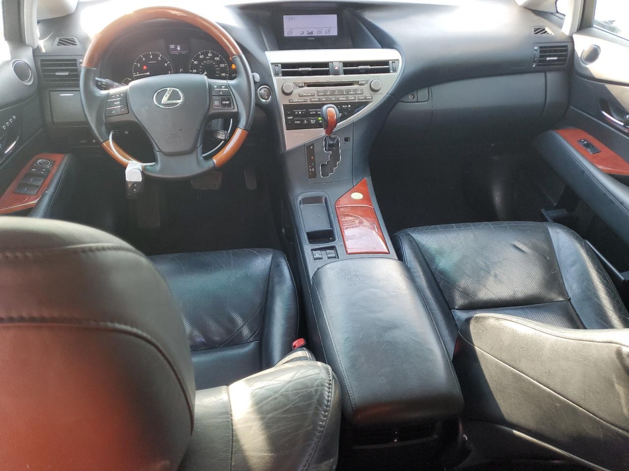 2010 Lexus RX - Image 8