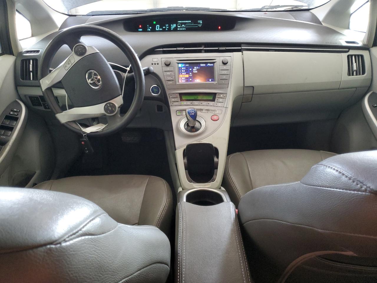 2012 Toyota Prius - Image 8