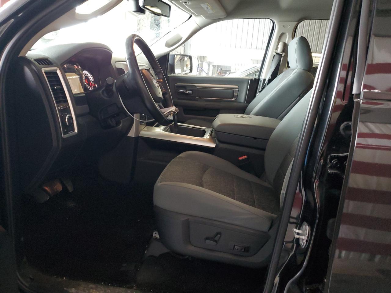 2017 RAM 1500 - Image 7