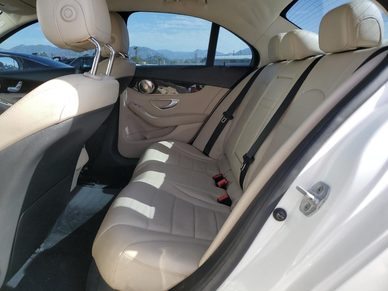 2015 Mercedes-Benz C-klasse - Image 10