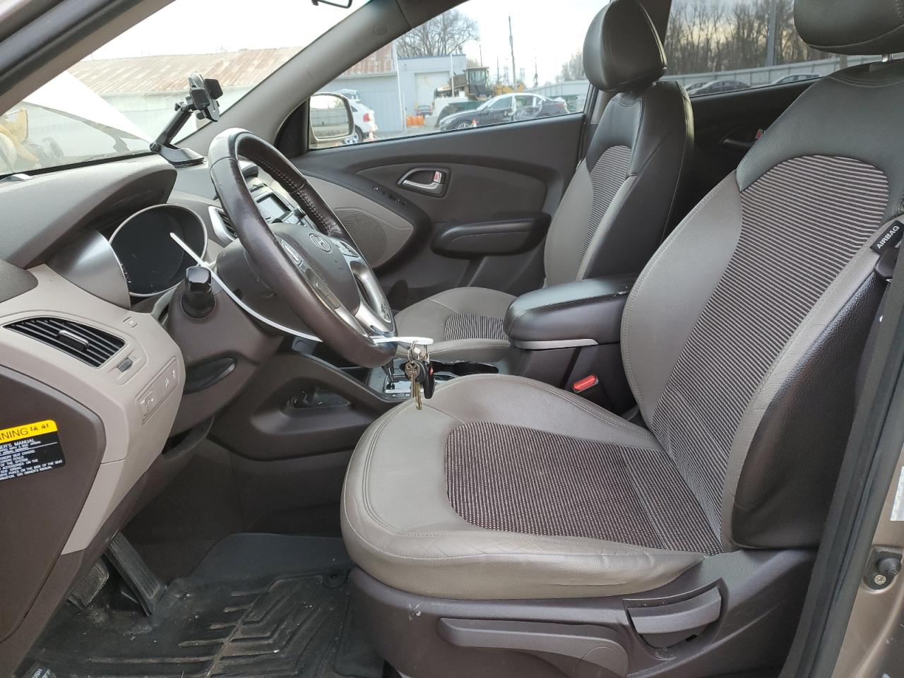 2012 Hyundai Tucson - Image 7