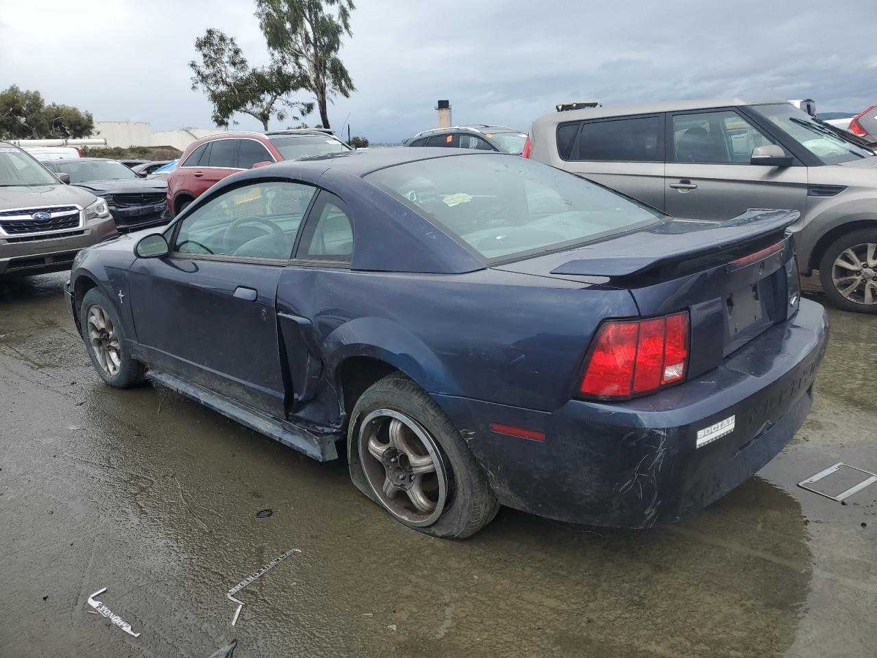 2001 Ford Mustang - Image 2
