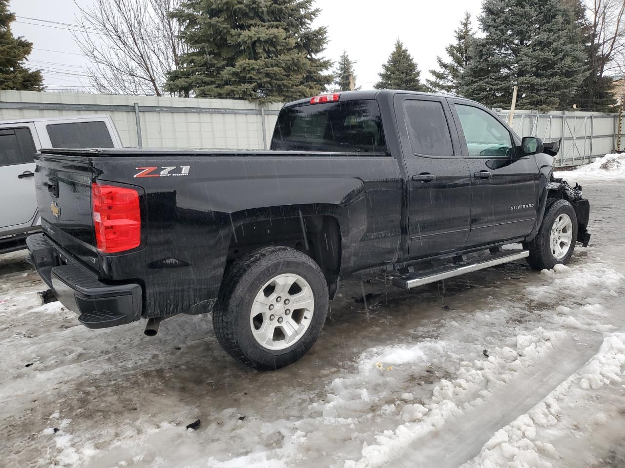 2019 Chevrolet Silverado - Image 3