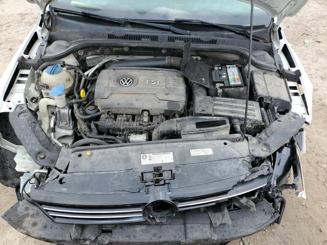 2014 Volkswagen Jetta - Image 12