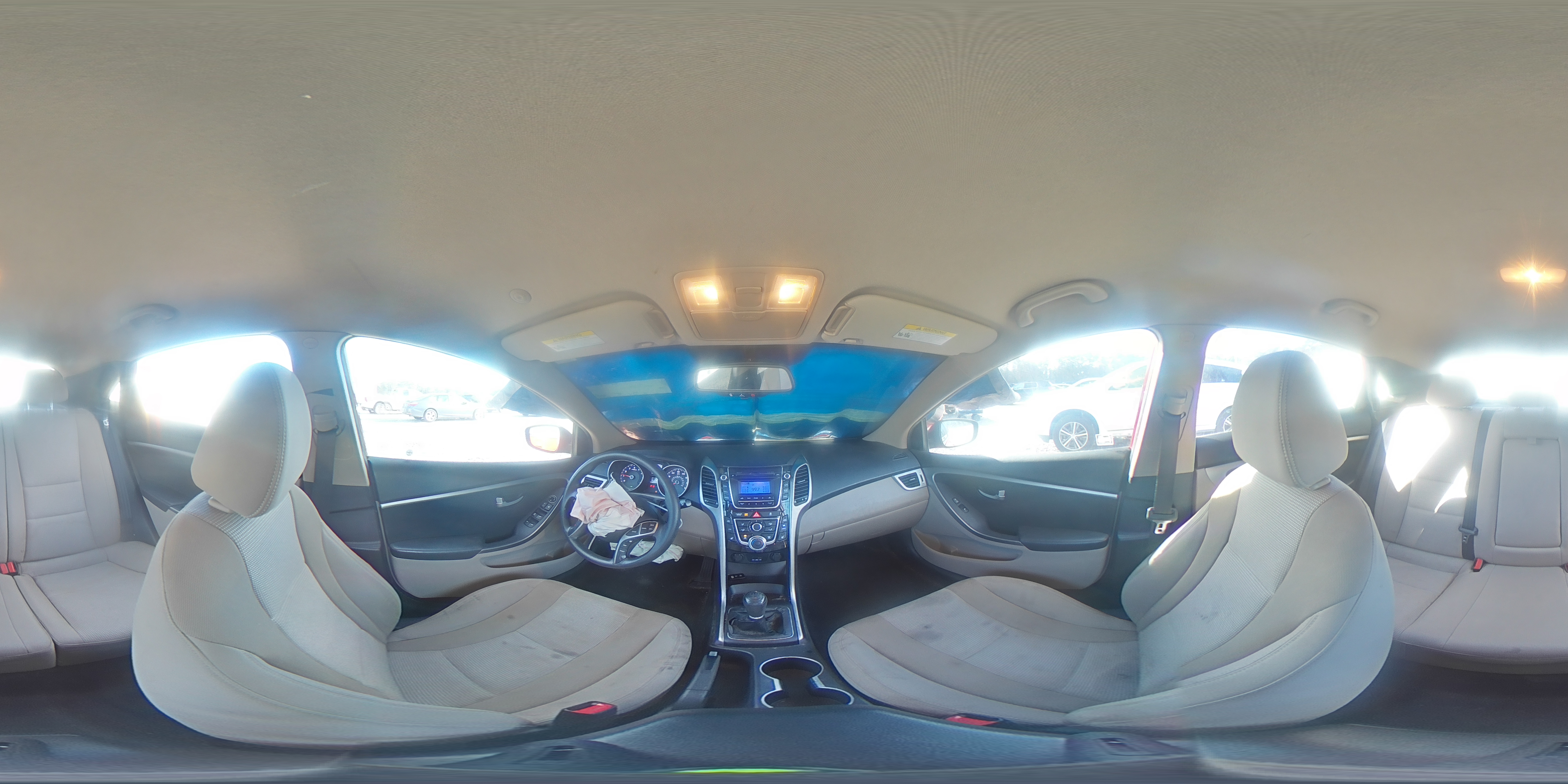 2013 Hyundai Elantra - Image 15