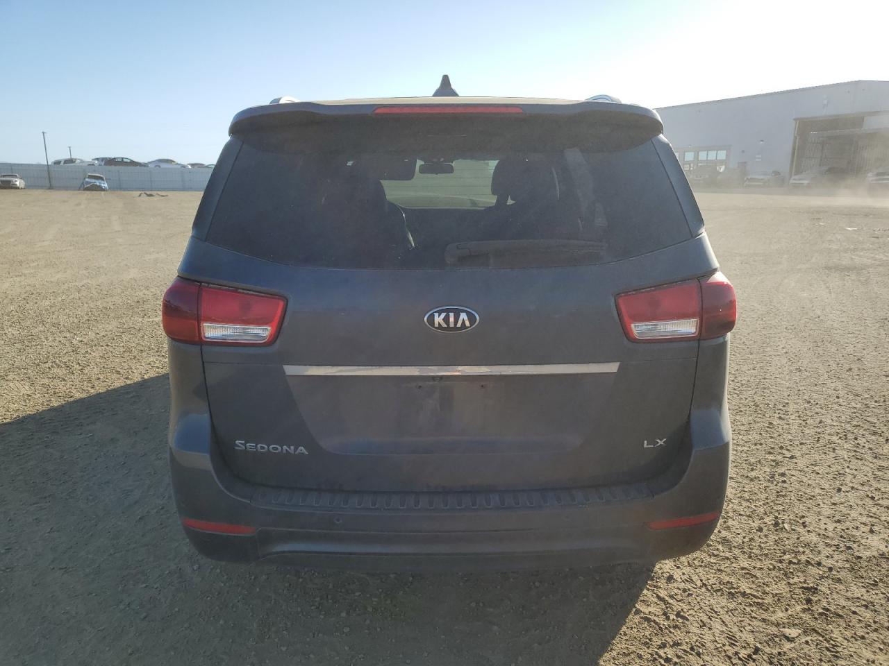 2016 Kia Sedona - Image 6