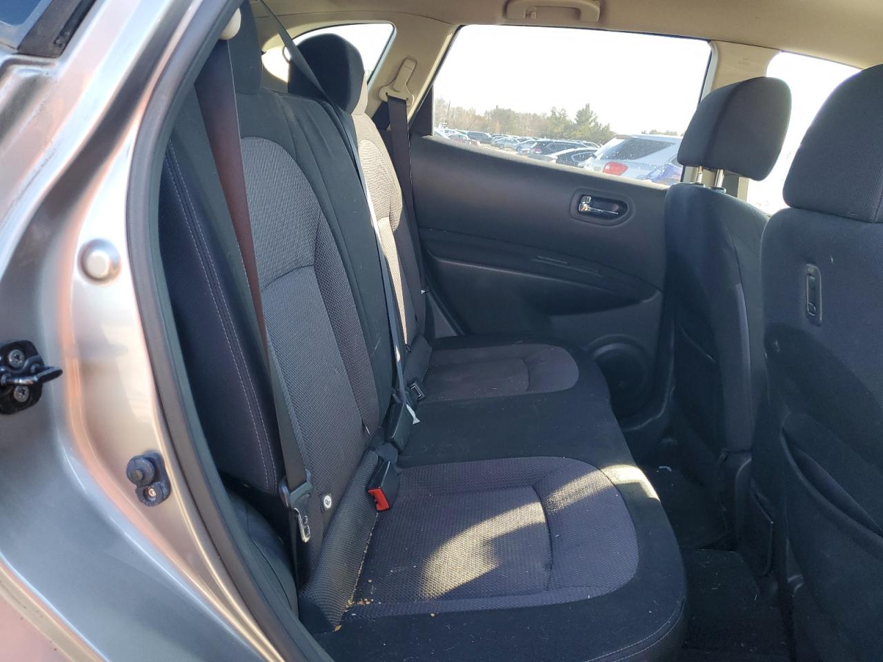 2012 Nissan Rogue - Image 11