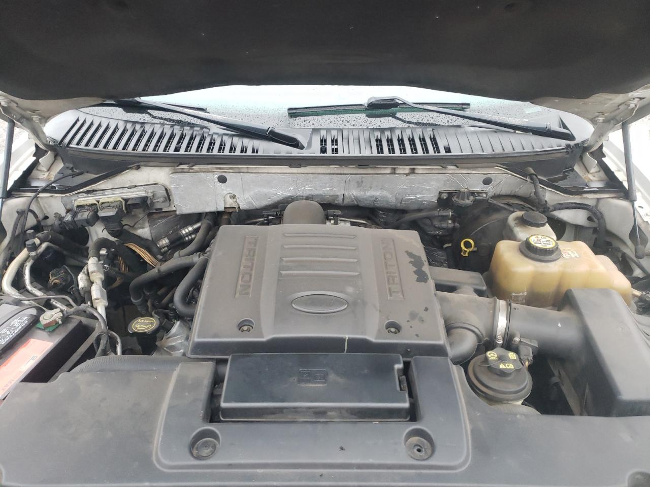 2007 Ford Expedition - Image 12