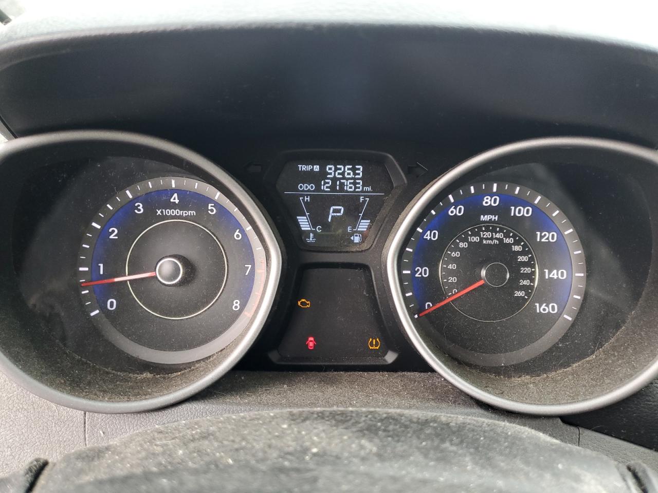2012 Hyundai Elantra - Image 9